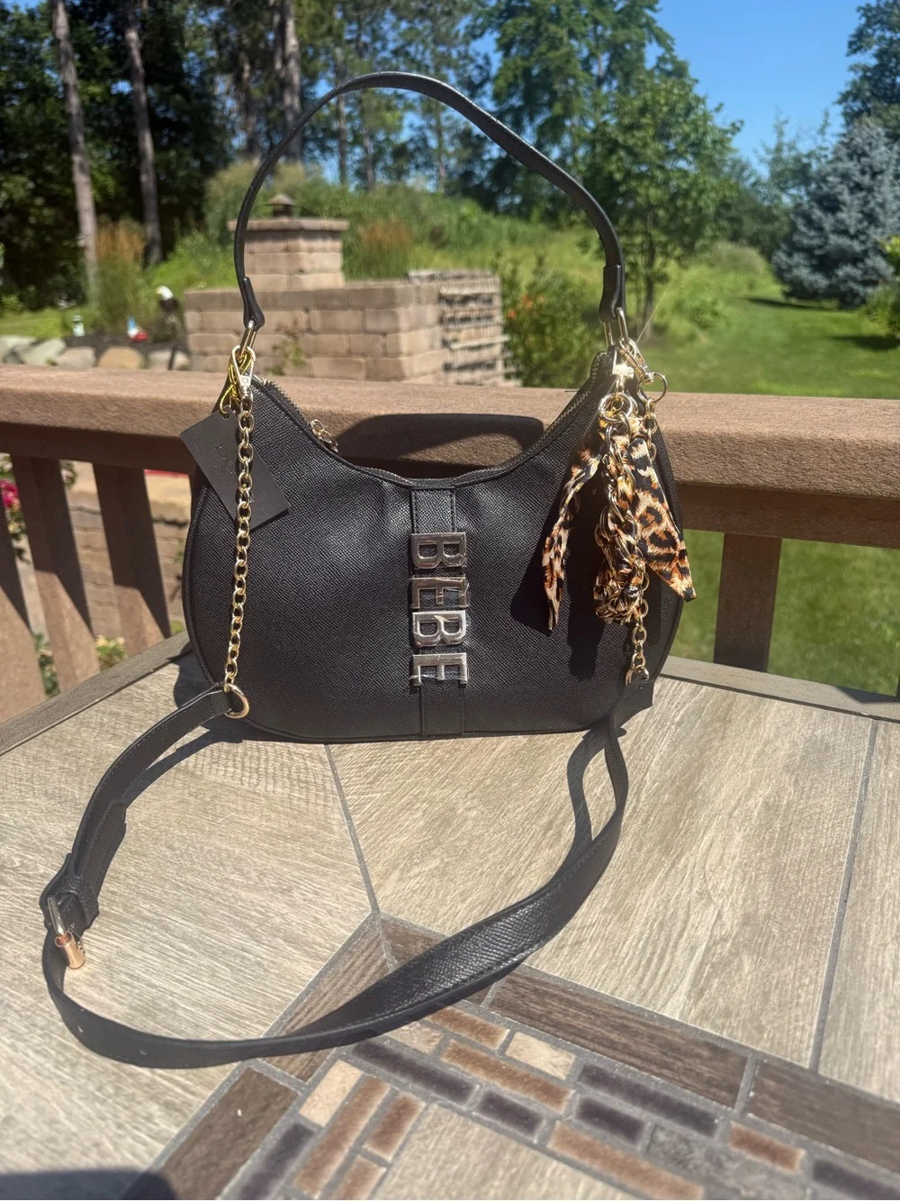 bebe key features